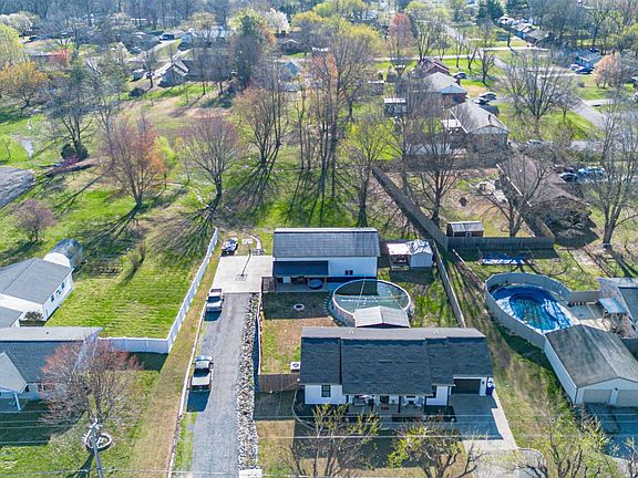 4th image of 1410 Massac Church Rd