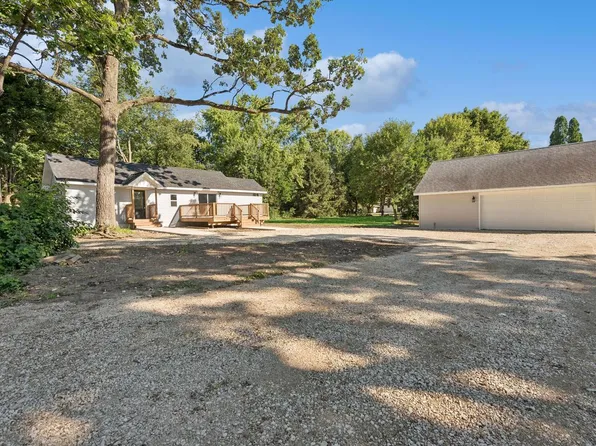 N1160 Walnut ROAD, Genoa City, WI 53128