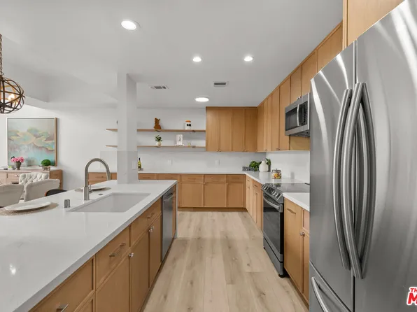 1880 Veteran Ave APT 306, Los Angeles, CA 90025