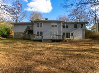17 N New Jersey Ave, Lake Hopatcong, NJ 07849