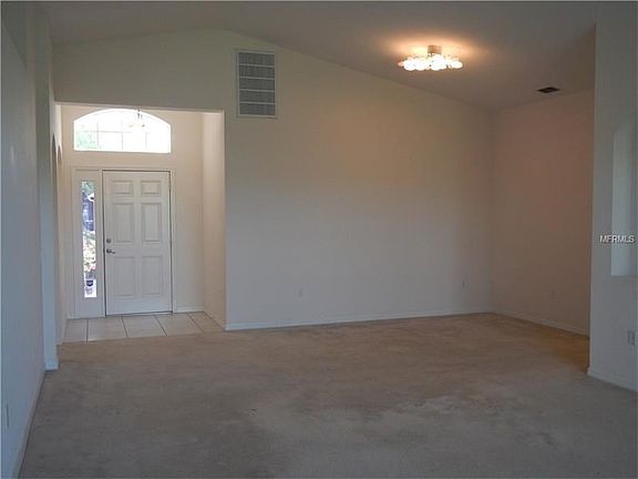 3rd image of 11549 Heritage Point Dr