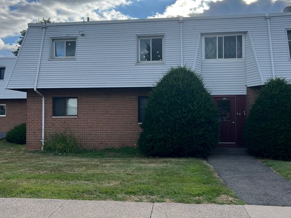 232 Richard St APT 4