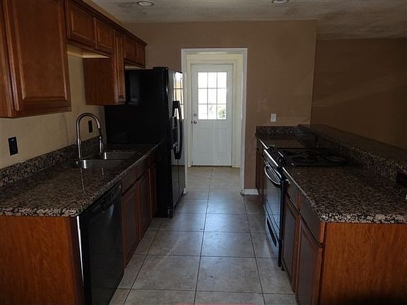 5th image of 7618 N 34th Dr