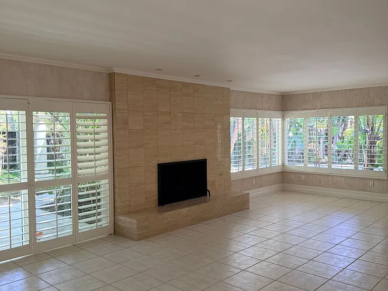 7264 Estrella De Mar Rd — Photo 2