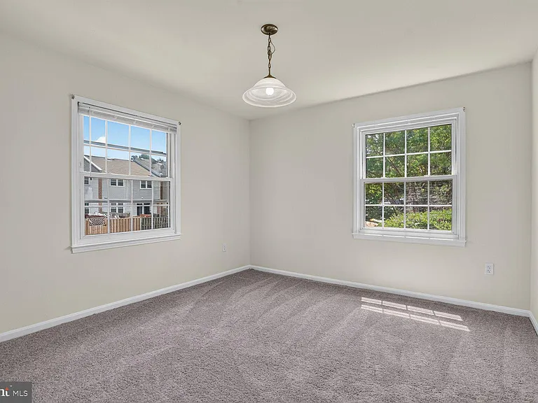 9457 Jenerio Ct — Photo 10