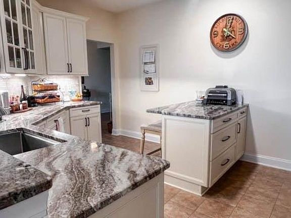 4th image of 6203 Catalina Dr. #1136