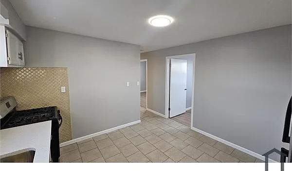 4615 S Komensky Ave #2 — Photo 3