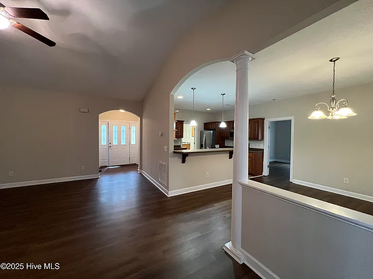 754 Riverbirch Dr — Photo 4
