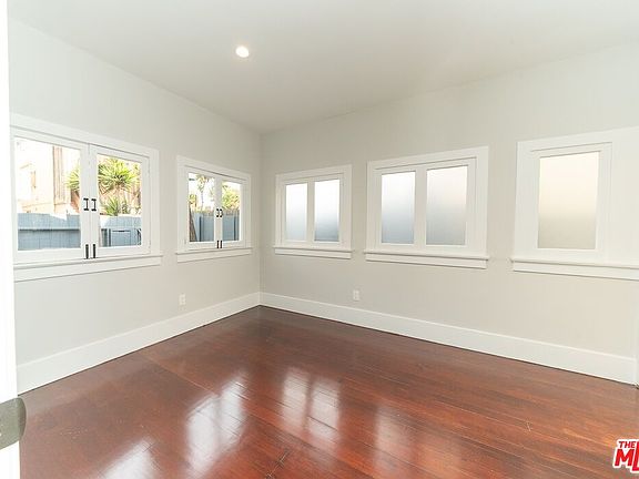 3rd image of 38 29th Ave APT A