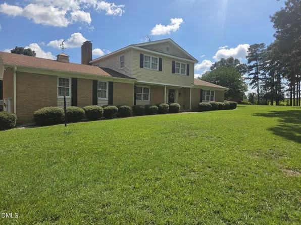 701 Sunset Ave, Clinton, NC 28328
