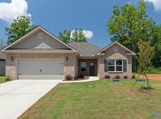 132 Striker Ln, Harvest, AL 35749