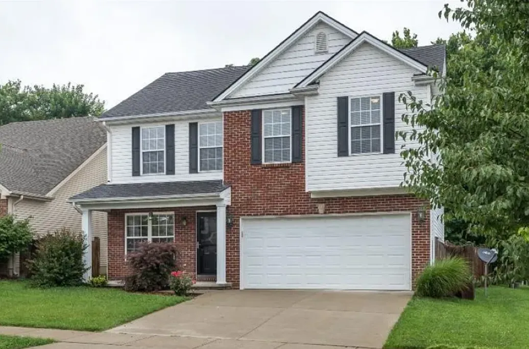 613 Skyview Ln — Photo 1