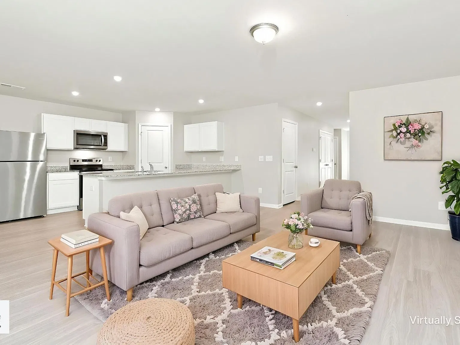 4 bed, 2.0 bath, 1776 sqft, $1,775 — Photo 2