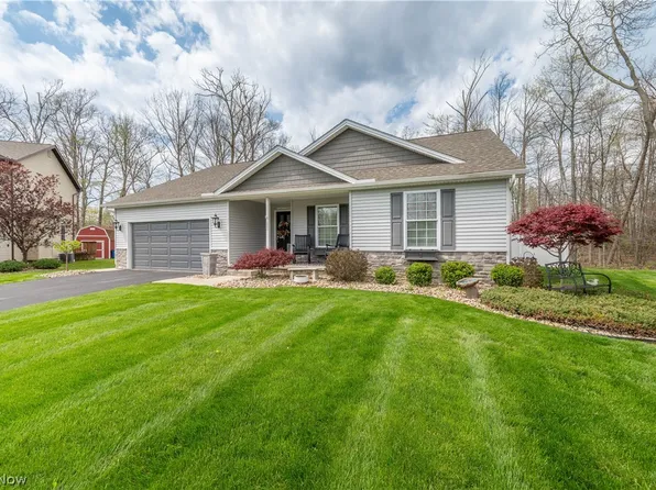 1383 Cross Cv, Youngstown, OH 44515