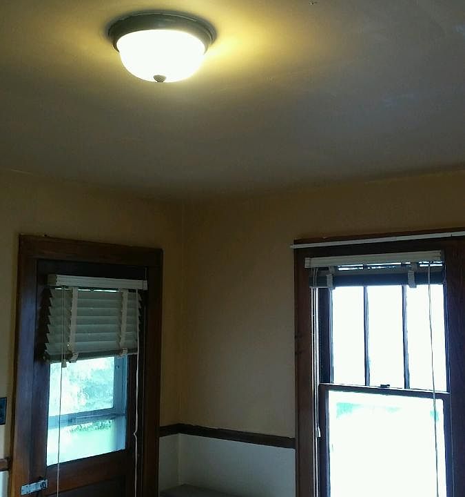 1st image of 98 1/2 S Maple Ave Fl 2nd