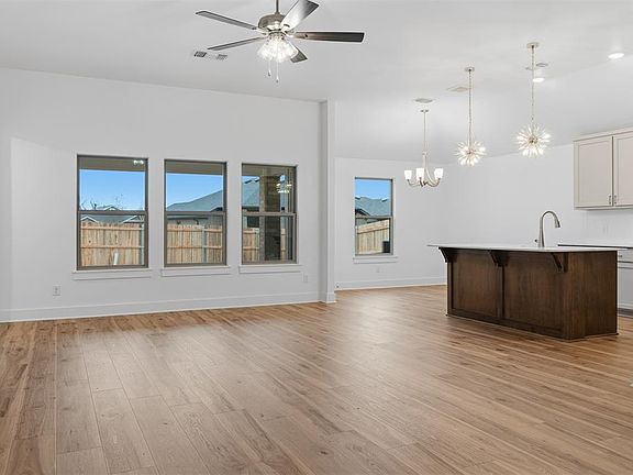 5th image of 617 Berline Rd