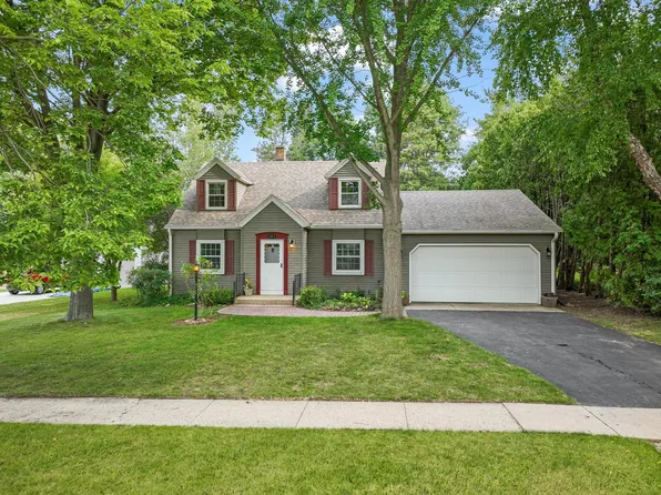 161 West Lake Park PLACE, Lake Mills, WI 53551