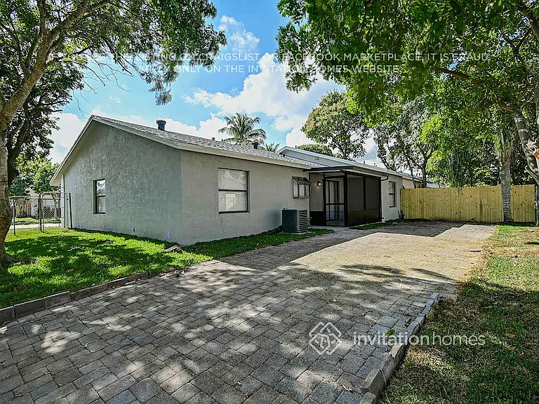 5825 Ithaca Cir W — Photo 21