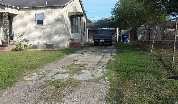3rd image of 506 Van Cleve Dr