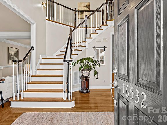 3rd image of 16532 Flintrock Falls Ln