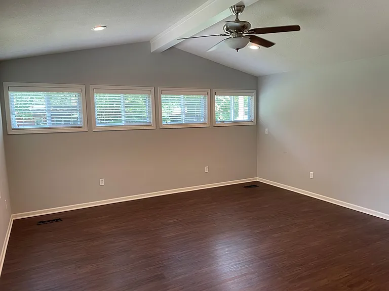 7532 Tomahawk Rd — Photo 13