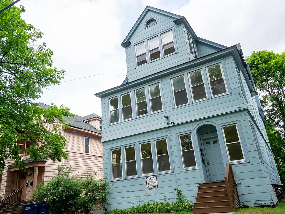 1215 Madison St #1