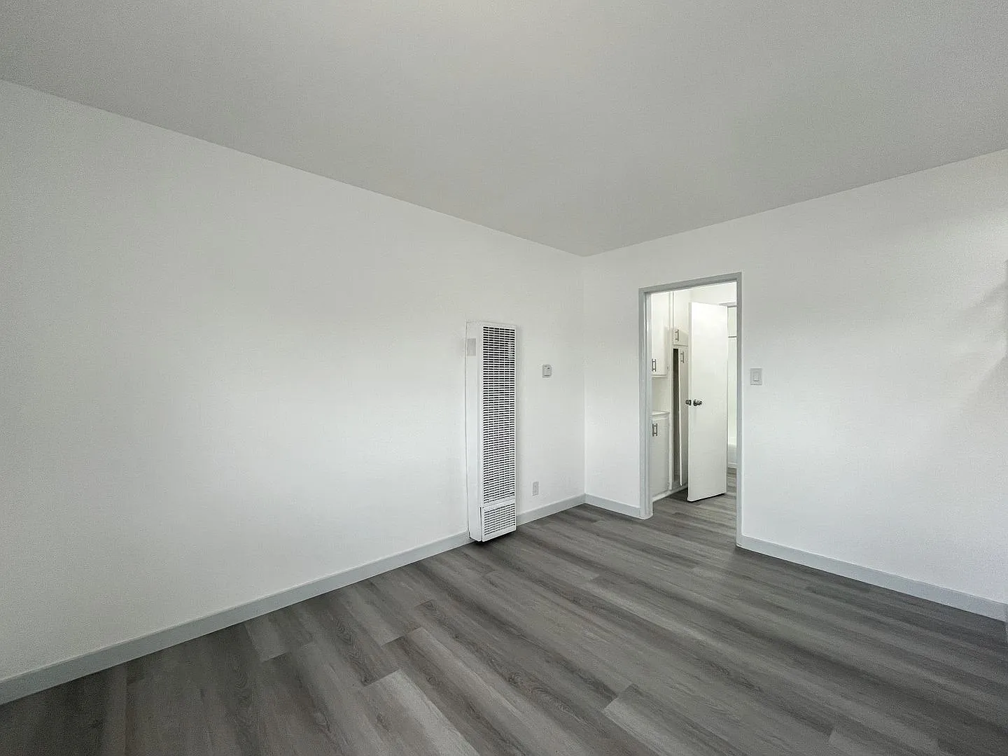 12312 Manor Dr — Photo 4