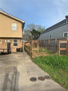1923 Mandeville St, New Orleans, LA, 70117