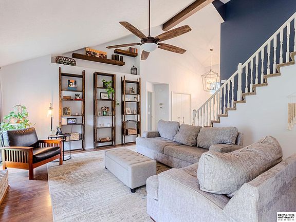 5th image of 4866 S 170th St