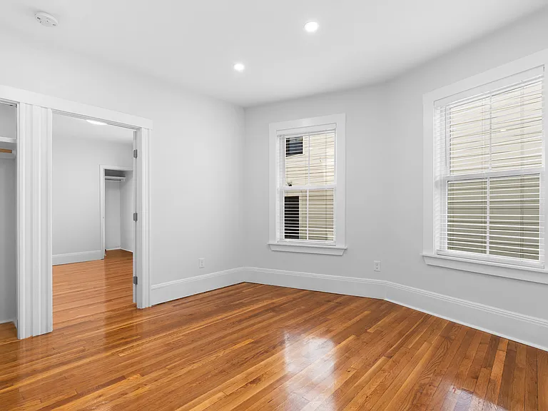 79 Sydney St #2 — Photo 16