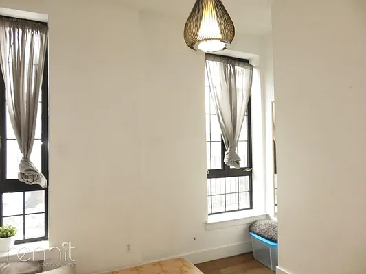 Rented by Rennit Inc. | media 50