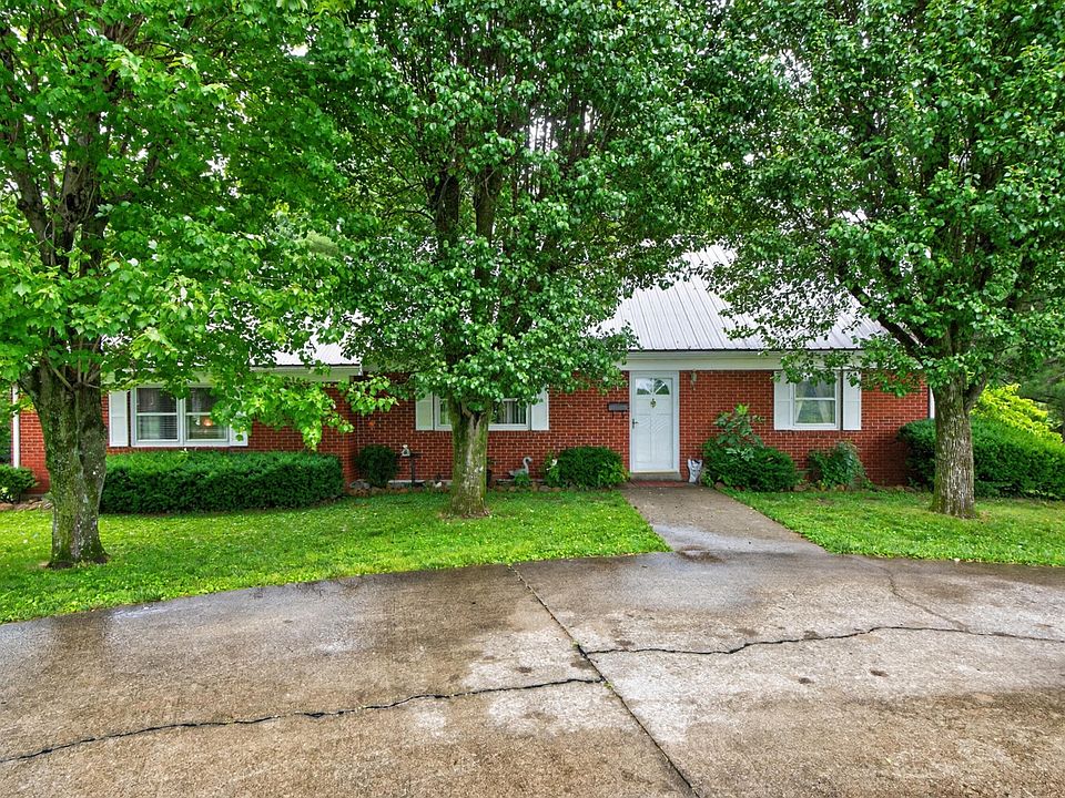 1st image of 203 Kennedy Ln
