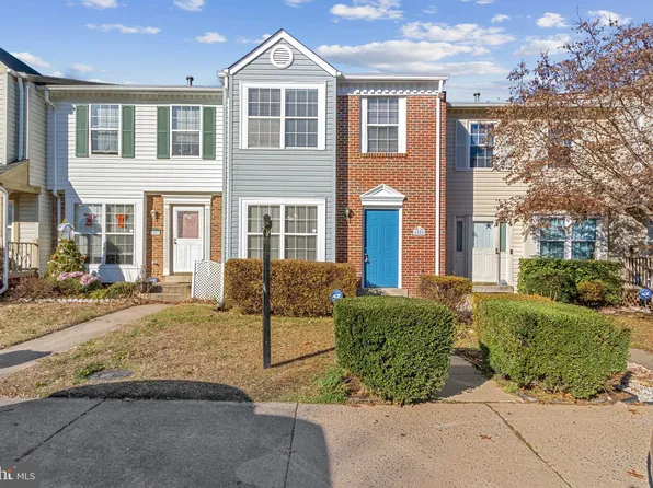 6204 Trident Ln, Woodbridge, VA 22193