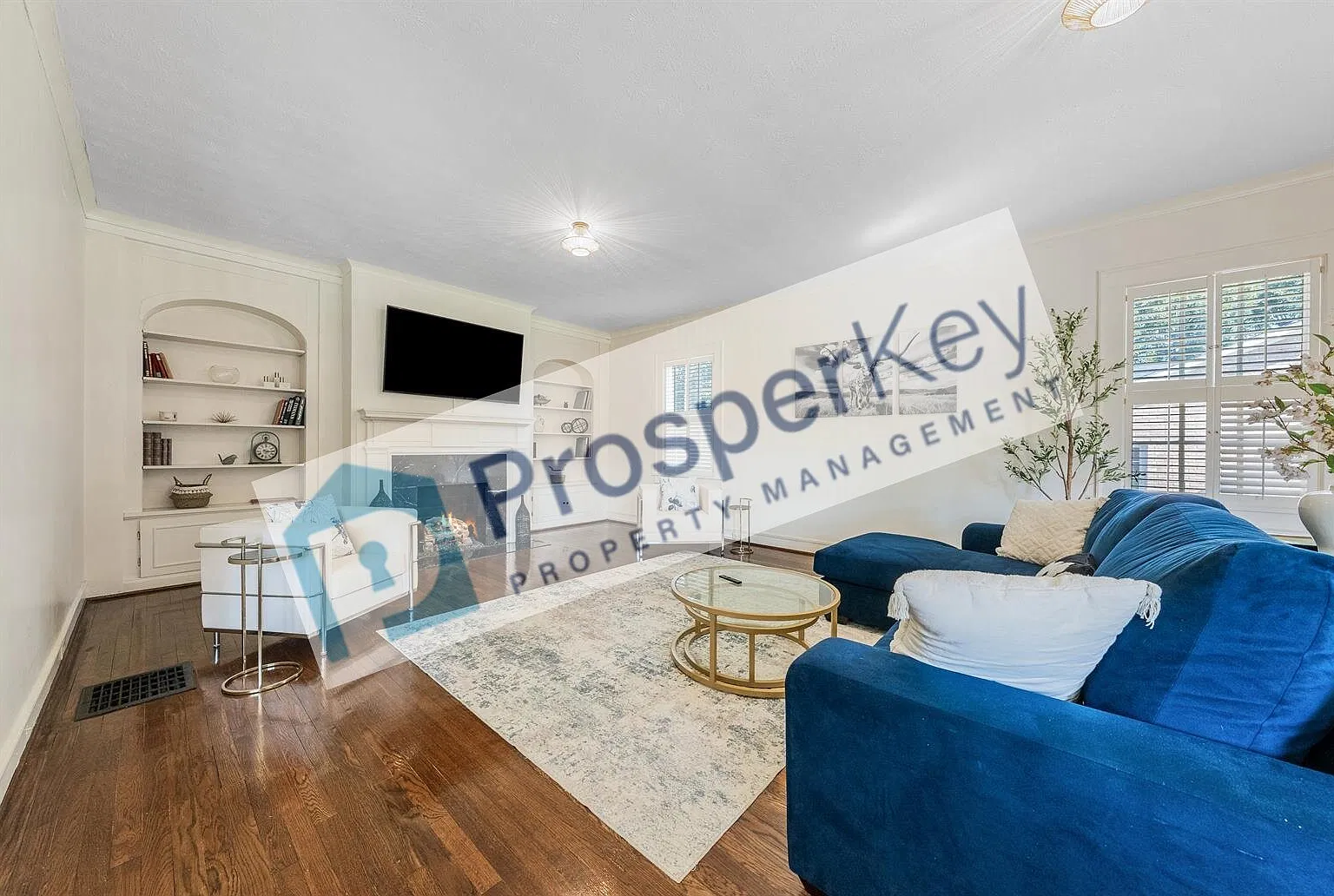 1711 Stark — Photo 4