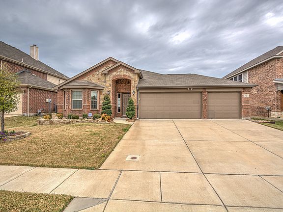 3rd image of 3721 Monica Ln