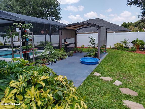 3rd image of 548 Quail Woods Ct