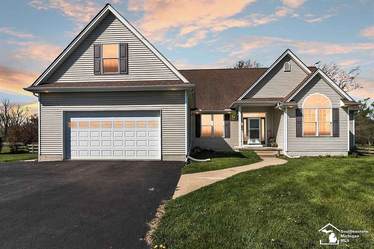 8405 Whiteford Center Rd, Ottawa Lake, MI 49267 Zillow