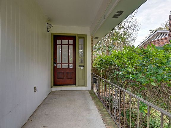 4th image of 1808 York Dr