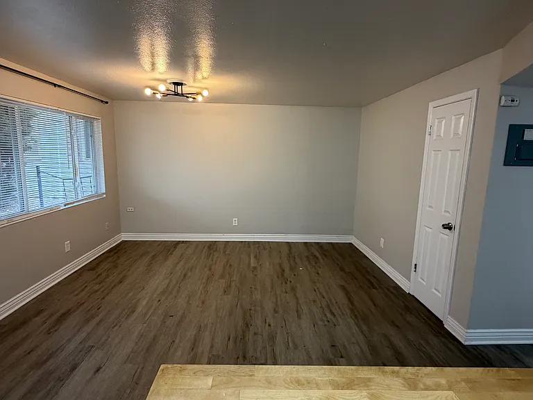 3335 Benton St #5 — Photo 10