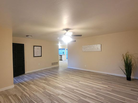3rd image of 5605 S SPINNAKER Road
