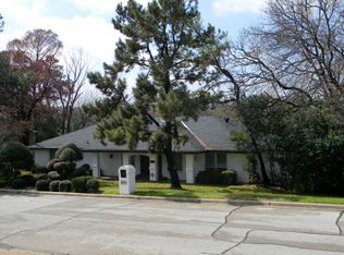 1001 Edgecliff Dr, Bedford, TX 76022