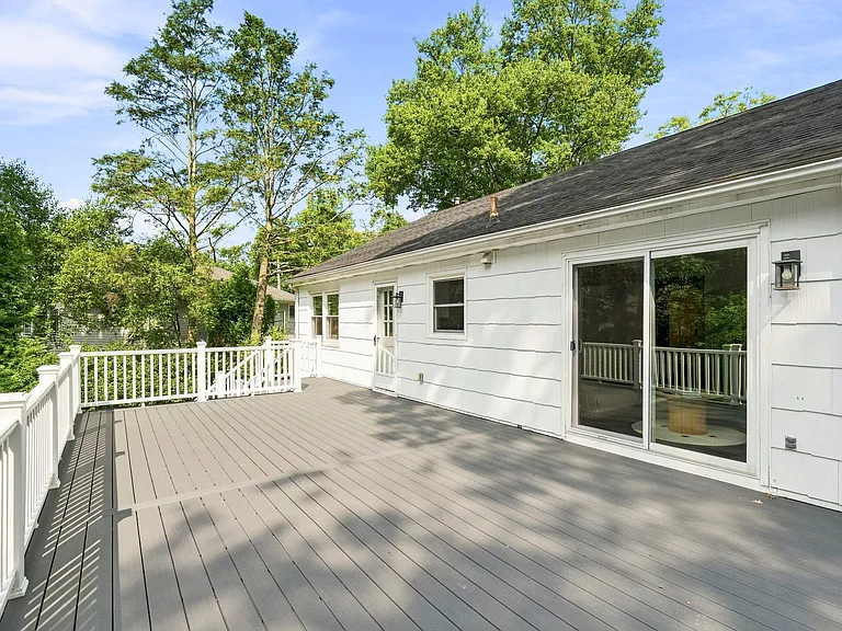 24 Benedict Rd — Photo 23