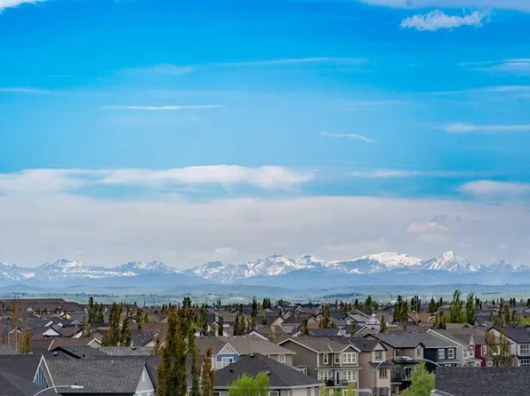 755 W Copperpond Blvd SE #5413, Calgary, AB T2Z 4R2