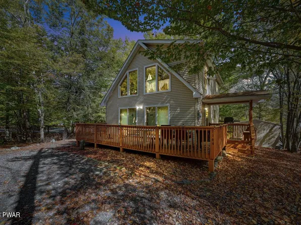 1144 Red Hawk Dr, Lake Ariel, PA 18436
