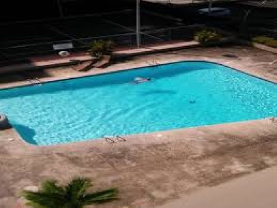 2nd image of PH Condo. La Mancha