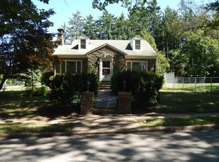 719 Walden Rd, Cheltenham, PA 19012