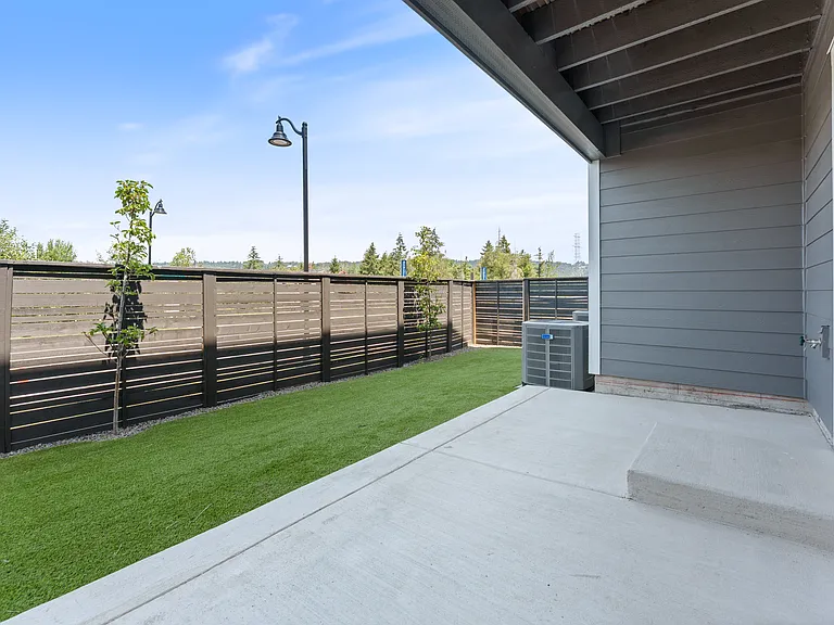 16457 NW Liberty St #1 — Photo 42