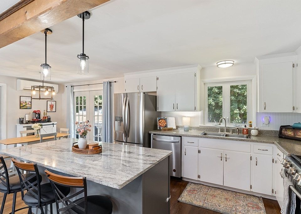 1 Blossom Ln, Marlborough, MA 01752 | Zillow