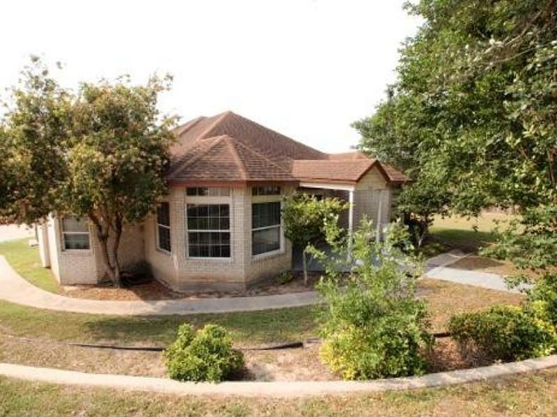 1st image of 3901 Castle Valley Dr