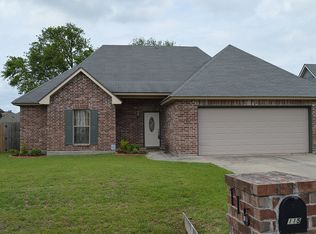 115 Katy Beth Dr, Youngsville, LA 70592